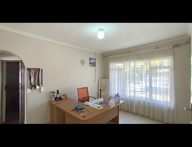 3 BEDROOM HOUSE FOR SALE IN THE WOLDS